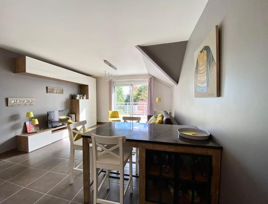 Superbe Appartement Terrasse, Proche De La Plage Bénodet Eksteriør bilde